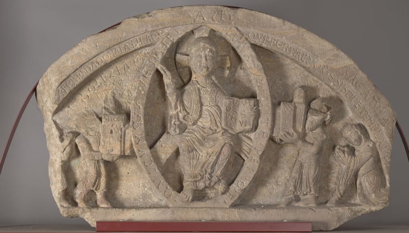 Tympanon Jaksy z kościoła Archanioła Michała na Ołbinie we Wrocławiu, ok. 1160-1163, warsztat śląski,