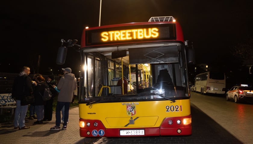 Powiększ obraz: Streetbus we Wrocławiu