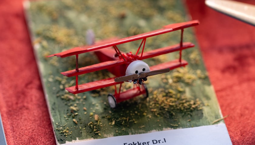 Wystawa miniatur modeli lotniczych w Centrum Historii Zajezdnia
