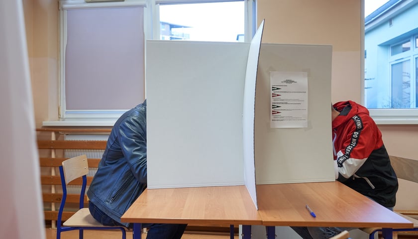 Powiększ obraz: Wybory we Wrocławiu. Zdjęcie ilustracyjne