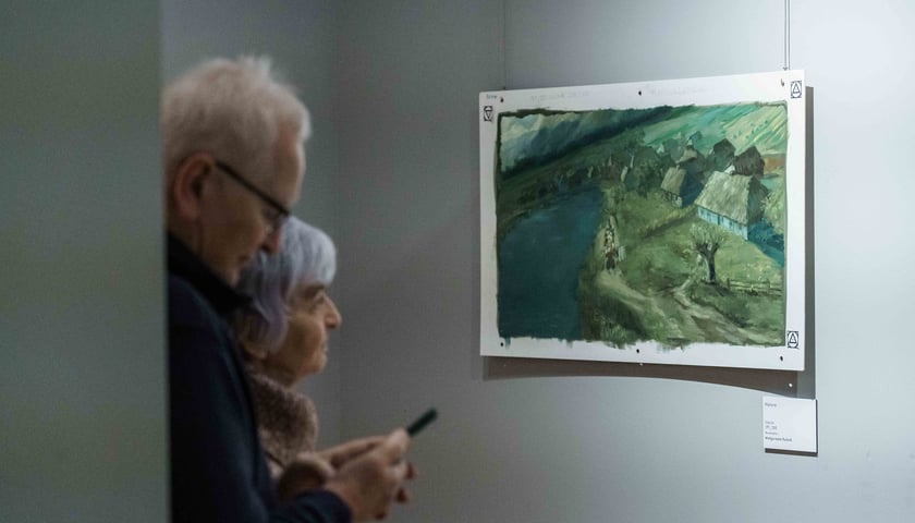 Powiększ obraz: Wystawa malarskich kadrów z filmu "Chłopi" w Muzeum Miejskim Wrocławia