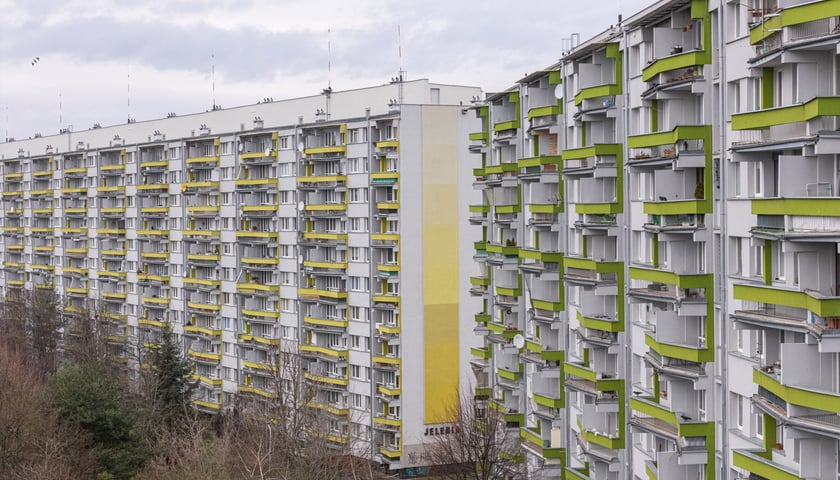 Powiększ obraz: Osiedla bloków z wielkiej płyty: Popowice