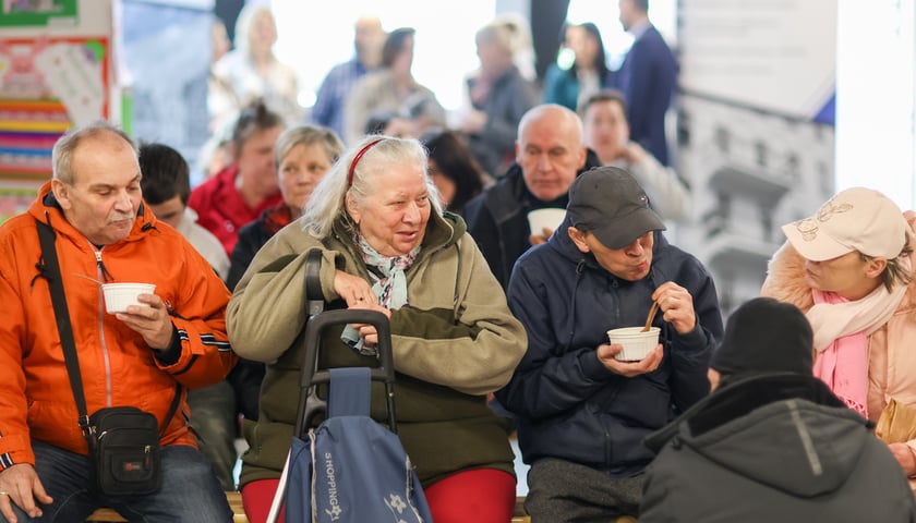 Przedświąteczne Paczki Dobrych Relacji. Wrocław, hala Grafit, 22.03.2024