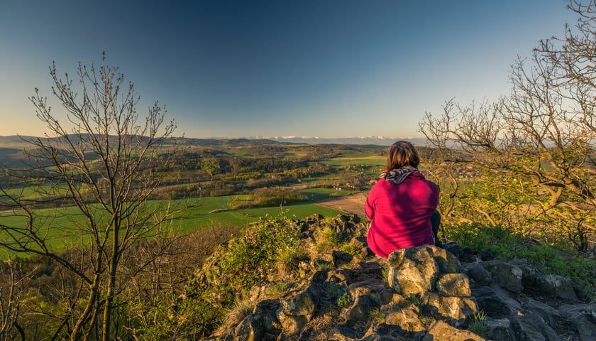 Kraina Wygasłych Wulkan&oacute;w. Widok z Ostrzycy