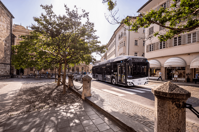 Powiększ obraz: Autobus wodorowy Solaris Urbino Hydrogen, który wkrótce będzie testowany na ulicach Wrocławia