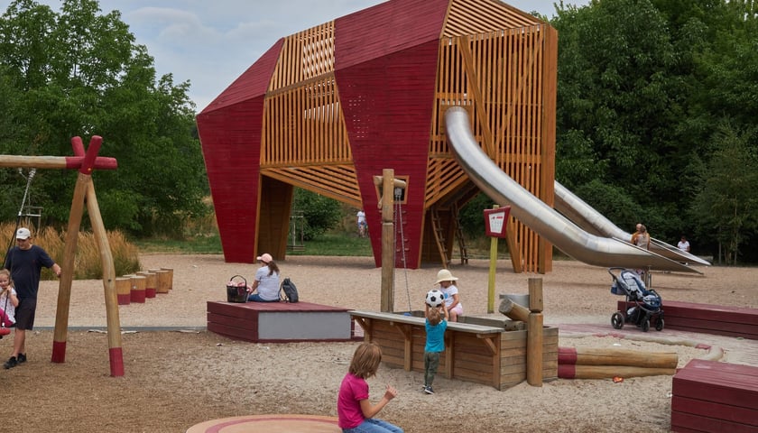 Powiększ obraz: Park Mamuta