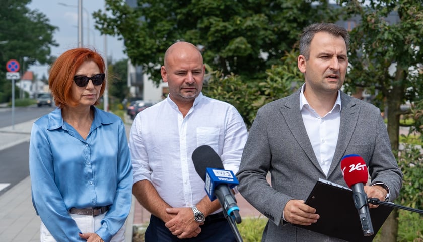 Konferencja prasowa na temat startu pilotyażowej akcji zwiększającej bezpieczeństwo pieszych Smart Stop (8.08.2024)