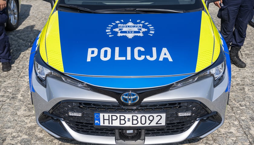 Powiększ obraz: <p>Przekazanie 36 hybrydowych aut dolnośląskiej policji (28.08.2024)&nbsp;</p>