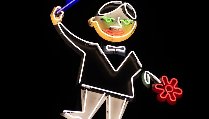 Powiększ obraz: <p><span style="font-size: 14px;">Neon Dobry Wieczór we Wrocławiu</span></p>