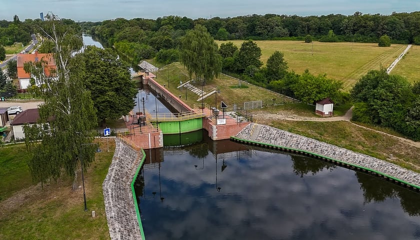 Powiększ obraz: Śluza Opatowicka