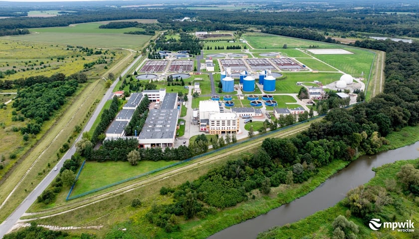 Powiększ obraz: We Wrocławskiej Oczyszczalni Ścieków powstaną nowe osadniki i instalacja Anammox, a cztery obiekty zostaną zmodernizowane