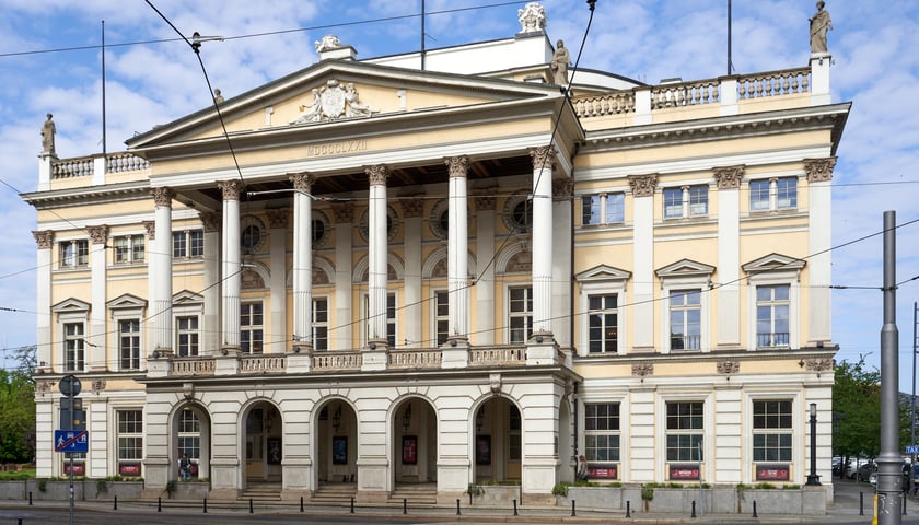 Powiększ obraz: Budynek Opery Wrocławskiej.
