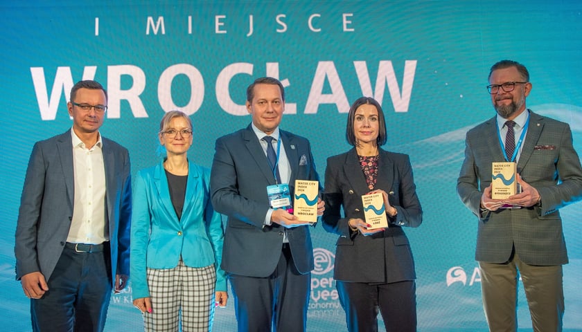 Powiększ obraz: Gala wręczenia nagrody podczas kongresu