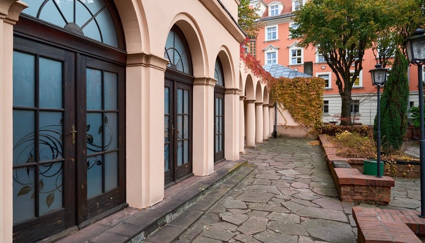 Budynek ZUS przy ul. Pretficza we Wrocławiu