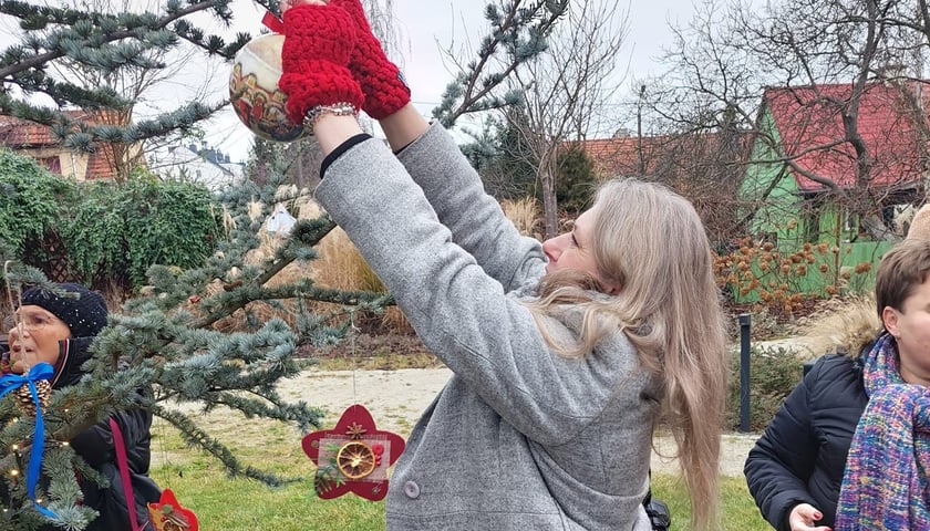 Powiększ obraz: Na zdjęciu Anna Pietrońska, przewodnicząca Rady Osiedla Leśnica