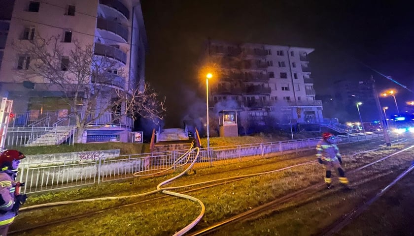 Pożar budynku przy ul. Dokerskiej na Kozanowie