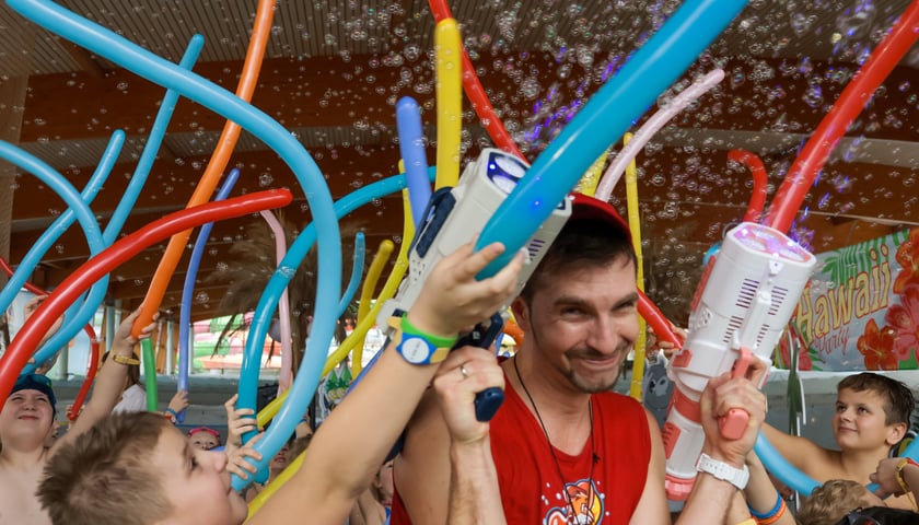Powiększ obraz: Ferie w Aquaparku