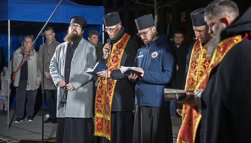 Wiec w trzecią rocznicę rosyjskiej napaści na Ukrainę. Plac Nowy Targ, 24 luty 2025