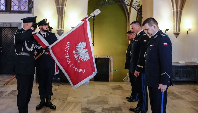 Ślubowanie policjantów w Ratuszu we Wrocławiu