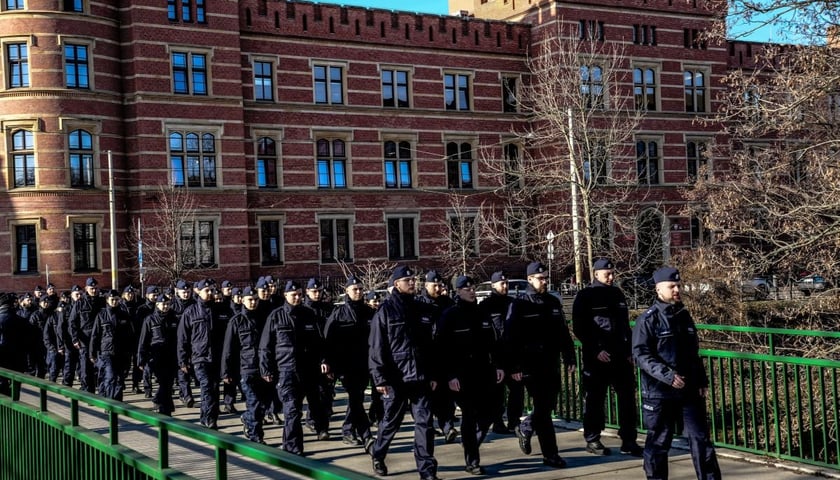 Ślubowanie policjantów w Ratuszu we Wrocławiu