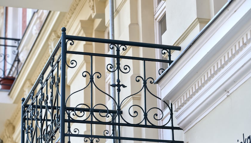 Powiększ obraz: II etap remontu kamienicy na Wrocławczyka 37