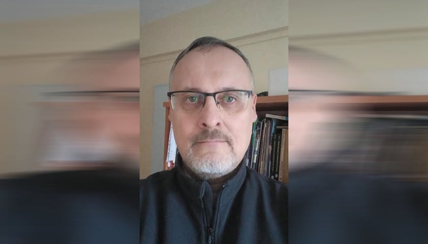 Powiększ obraz: Astronom dr Paweł Preś