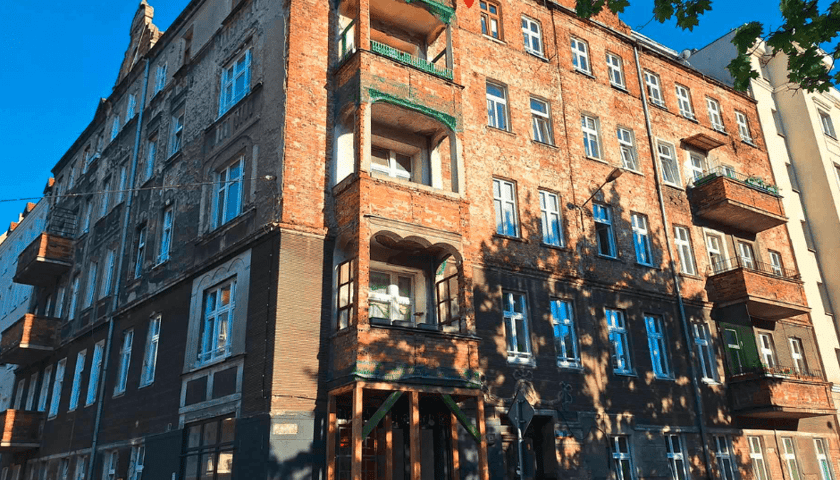 Łowiecka 9
