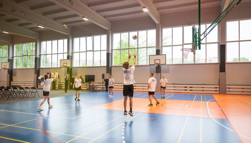 Powiększ obraz: Wyremontowana sala gimnastyczna w XV LO - 25.04.2025