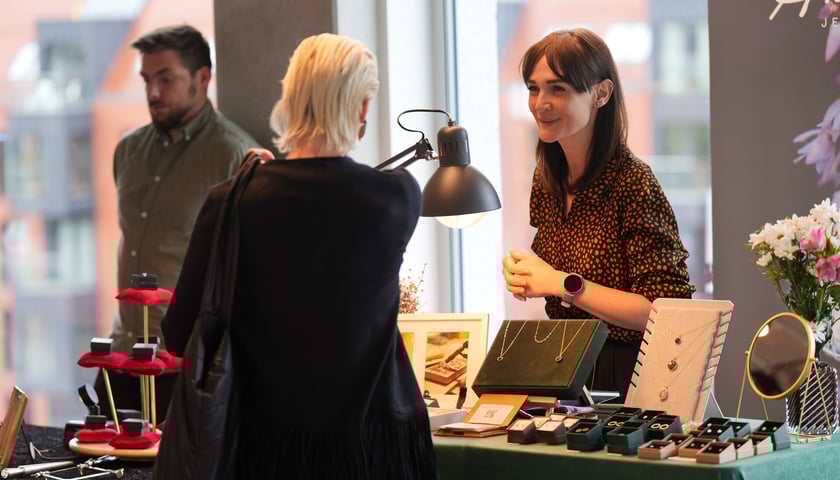 Targi Dobry Design z tematem przewodnim "lato". Concordia Design, wyspa Słodowa