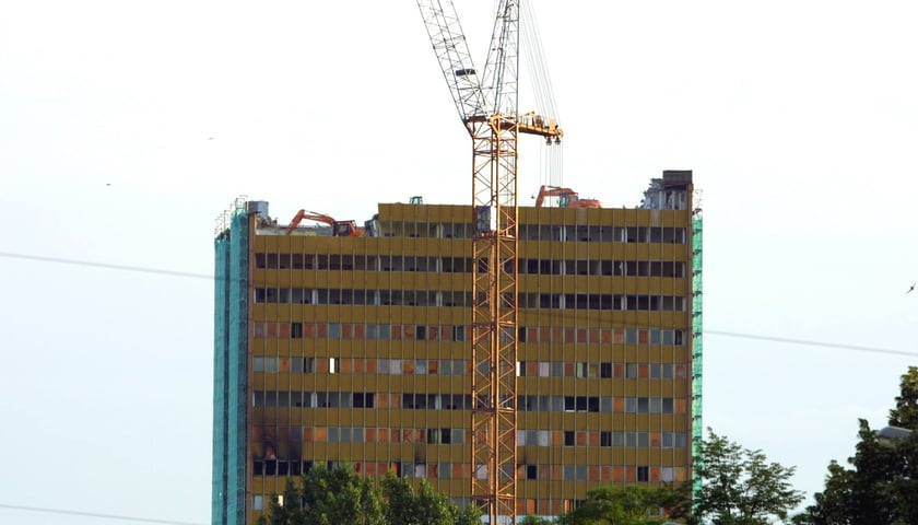 Powiększ obraz: <p>Rozbiórka Poltegoru</p>