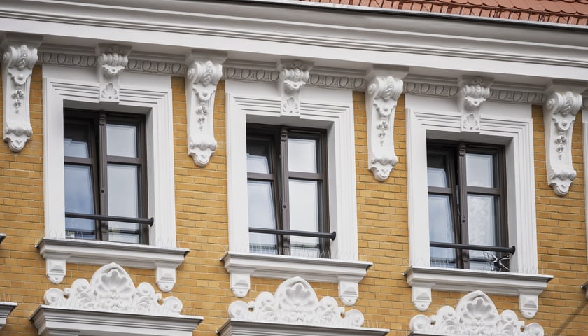 Wyremontowana kamienica Jedności Narodowej 153, 22 lipca 2025