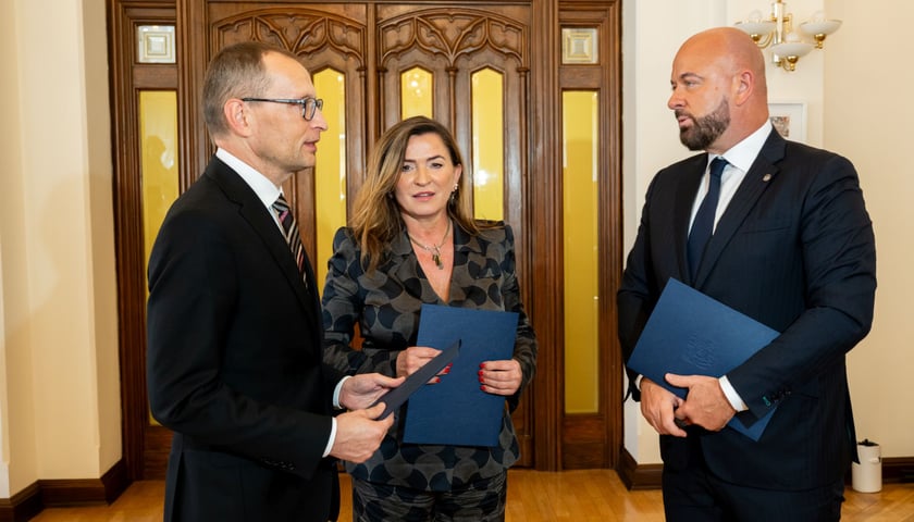 Powiększ obraz: Podpisanie listu intencyjnego w sprawie organizacji Międzynarodowego Kongresu Psychologicznego we Wrocławiu