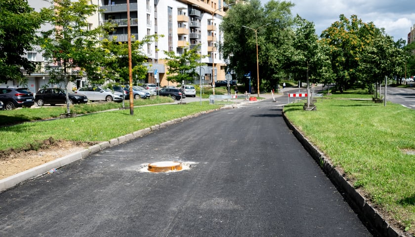 Powiększ obraz: Ul. Bajana