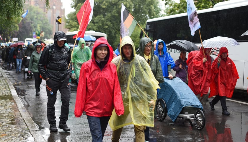 Powiększ obraz: 5. Piesza Pielgrzymka Wrocławska na Jasną Górę