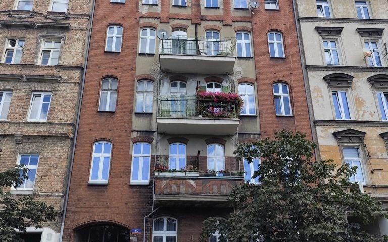 Kamienica pl. Strzelecki 15 przed modernizacją