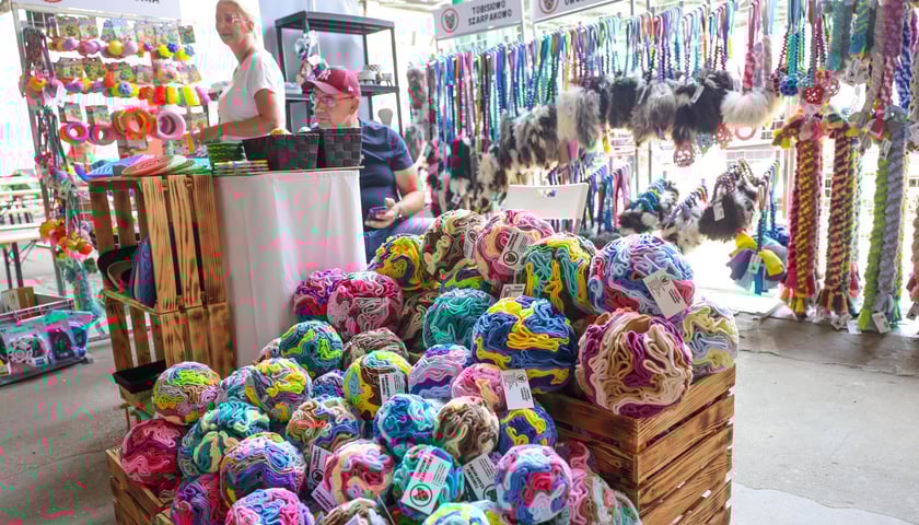 Powiększ obraz: Targi dla zwierzaków na Świebodzkim