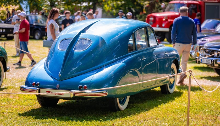 Powiększ obraz: MotoClassic 2025 w Zamku Topacz
