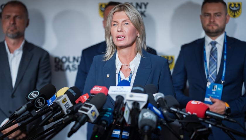 Powiększ obraz: <p>Wiceprezydent Wrocławia Renata Granowska przybliżyła charakterystykę programu Bezpieczny Wrocław, prezentowanego podczas FE</p>