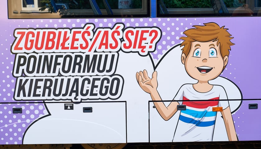 Powiększ obraz: MPK wraz z policją przypominają o bezpieczeństwie