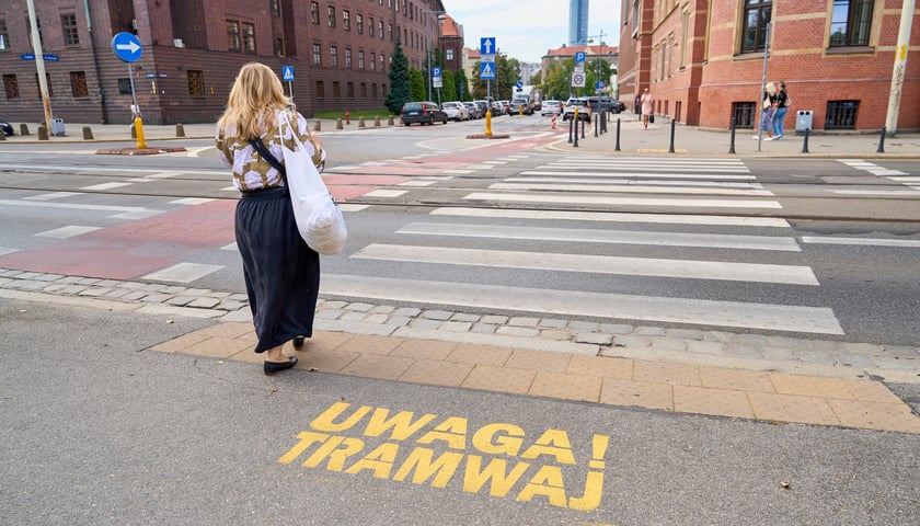 Powiększ obraz: MPK wraz z policją przypominają o bezpieczeństwie