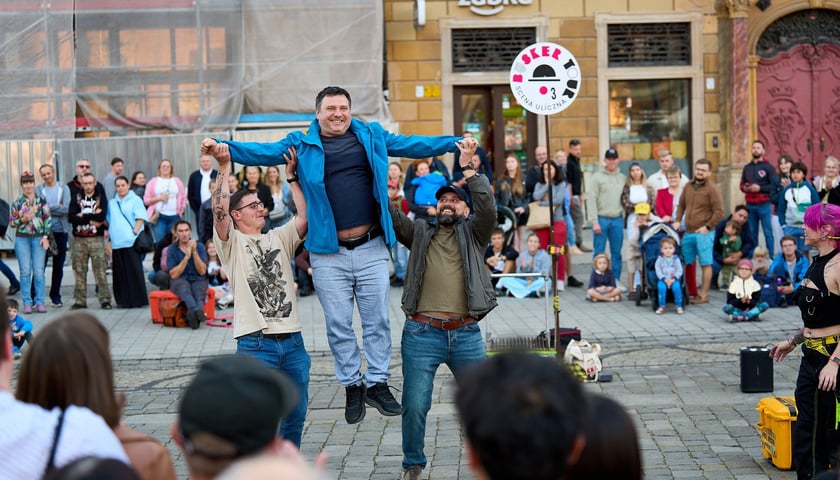 Podróżny festiwal artystów ulicznych Busker Tour na wrocławskim Rynku - 5 i 6 września 2025 r.