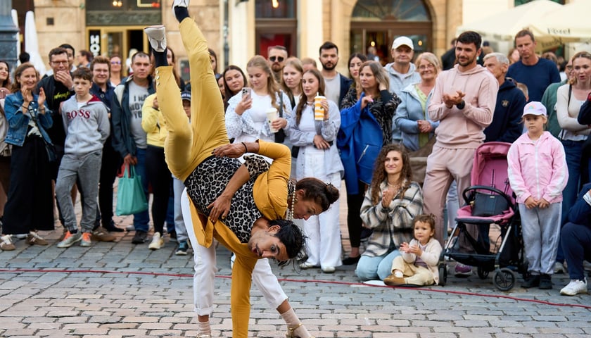 Podróżny festiwal artystów ulicznych Busker Tour na wrocławskim Rynku - 5 i 6 września 2025 r.