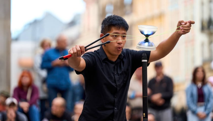 Podróżny festiwal artystów ulicznych Busker Tour na wrocławskim Rynku - 5 i 6 września 2025 r.