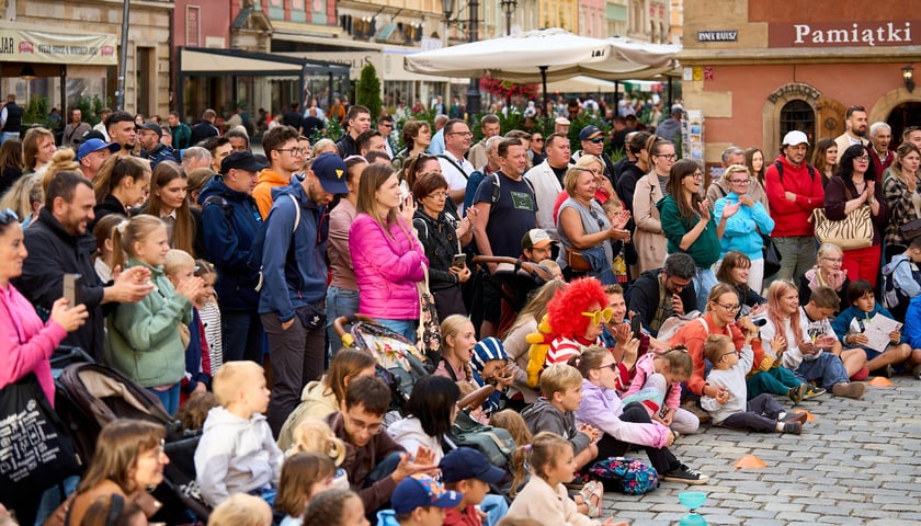 Podróżny festiwal artystów ulicznych Busker Tour na wrocławskim Rynku - 5 i 6 września 2025 r.