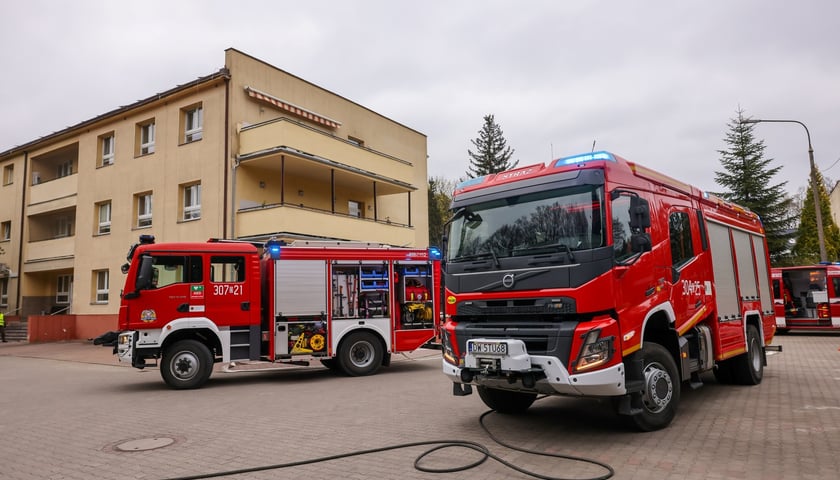 Powiększ obraz: <p>Początek programu Bezpieczny Wrocław i skoordynowane ćwiczenia służb na Rędzinie</p>