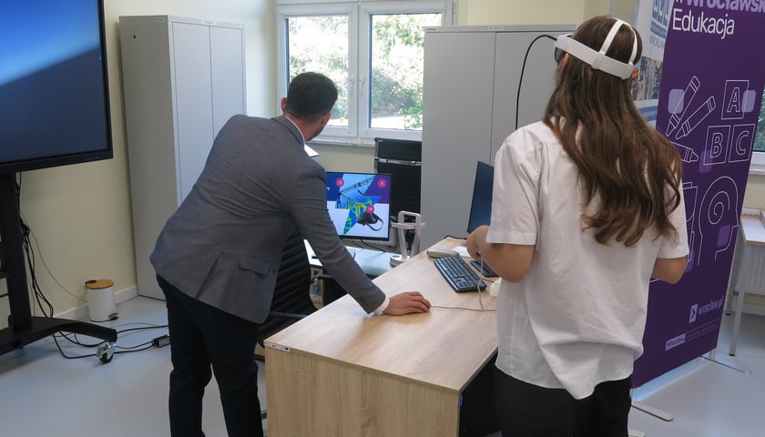 Otwarcie Branżowego Centrum Umiejętności dla elektryków przy ul. Strzegomskiej 49a