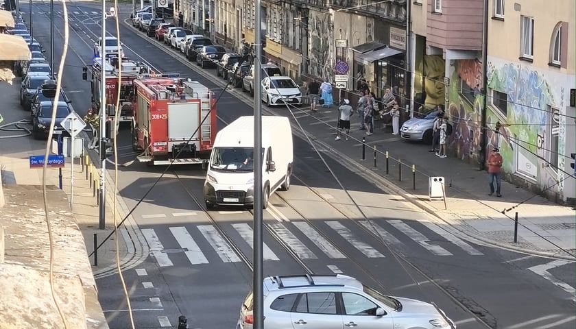 Powiększ obraz: Pożar mieszkania przy ul. Chrobrego