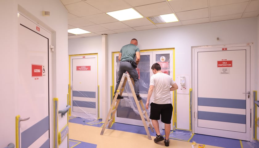 "Zadyma", czyli remont w czynie społecznym na oddziale ginekologii onkologicznej.