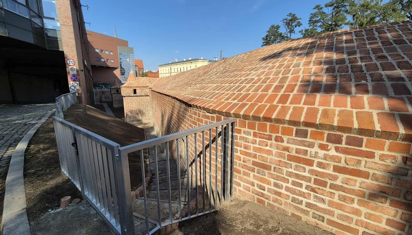 Basteja Hioba po renowacji