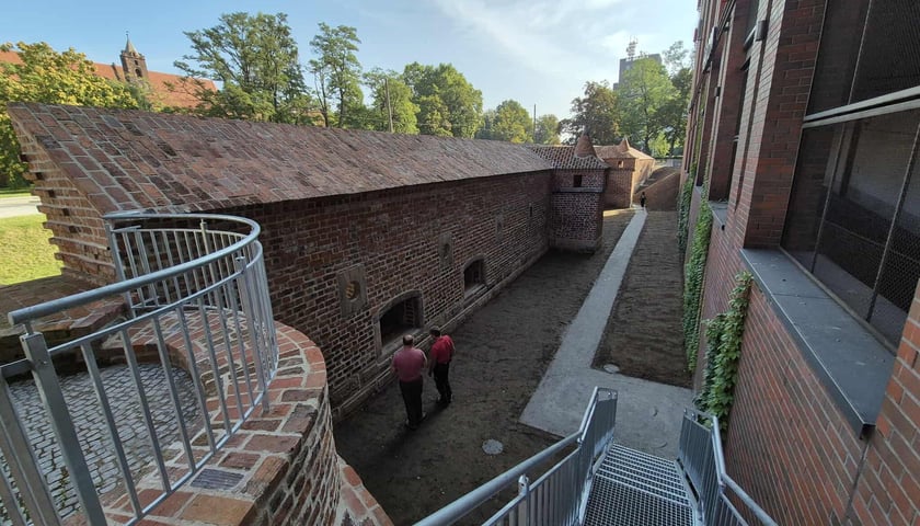 Basteja Hioba po renowacji